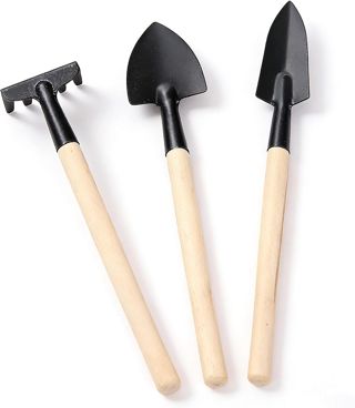 Lot de 3 outils de jardin – Cadeau de Pâques pour jardiniers amateurs, mini pelle, râteau avec poignée en bois, outils de jardin en acier inoxydable robuste pour fleurs, plantes succulentes et potager