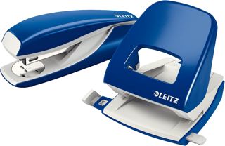 Leitz Set Agrafeuse Et Perforateur de Bureau, Capacité 30 Feuilles, Noir, Boîtier Métallique Ergonomique, Gamme NeXXt, 50950095