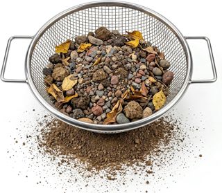 Tamis de jardin – 3,5 cm double poignées pour grandes mains, 30 cm de diamètre pour seau de 18 L, filet en acier galvanisé de 1 mm, maille de 6 mm, tamis à compost pour jardin et plantes en