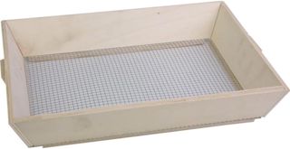 Perel Tamis de Sol en Bois rectangulaire 32x22x11 cm, Tamis a Compost avec Maillage Fin 6x6 mm, Tamis Manuel pour Terre terreau Sable et Gravier, Tamis de Jardin Leger pour tamisage Precis