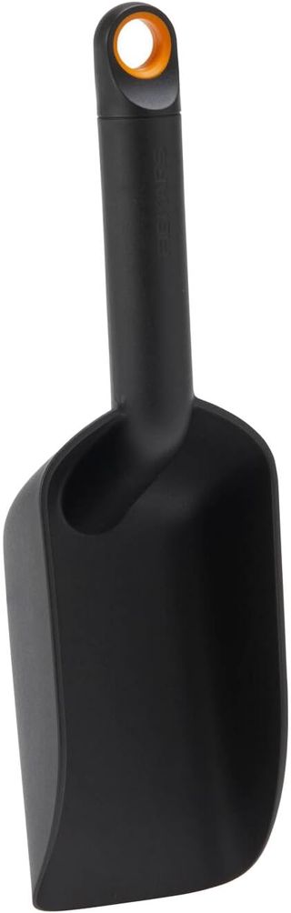 Fiskars Pelle à Main avec Bord Extra Haut, Longueur : 29,1 cm