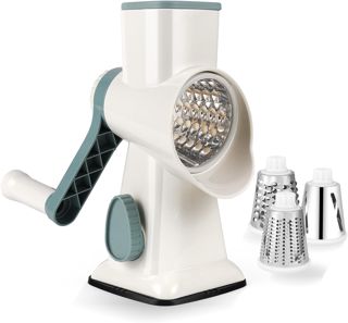 Dreamhigh® Mandoline de Cuisine Manuelle, Coupe Legumes Multifonctions avec 3 Lames de Tambour Détachables, coupe legume pour Pommes de Terre, Forte Aspiration, Carottes, Fromage, Noix, etc(Blanc)