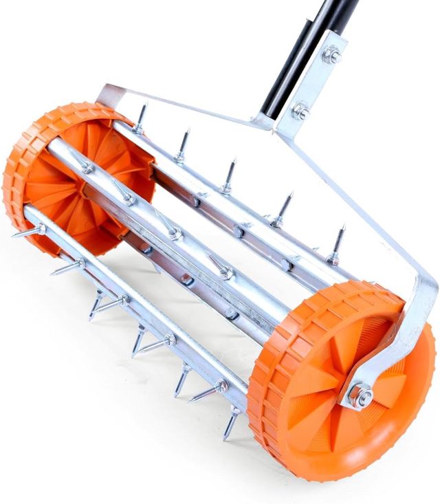 Aérateur de pelouse FUXTEC FX-RL400 43 cm de Largeur, Rouleau aération de Gazon maniable. Redonnez du Tonus à Votre pelouse