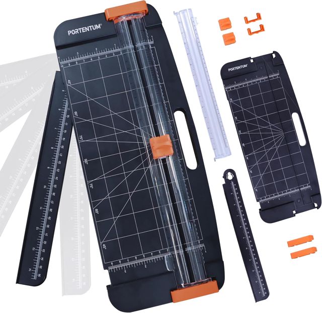 PORTENTUM Massicot A4 avec rainurage et règle extensible amovible – Coupe papier portable avec butée réglable et coupe diagonale en angle – Guillotine pour loisirs créatifs et bureau – 12 feuilles