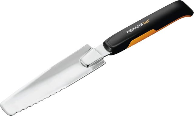 Fiskars Gouge de désherbage pour extirper les mauvaises herbes à racines plus profondes, Longueur : 39,6 cm, Noir/Orange, Acier inoxydable/Plastique, Xact, 1027046