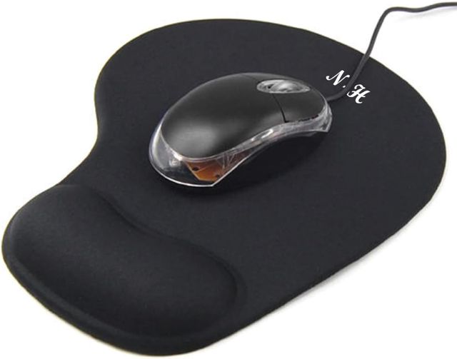 New Horrizon Tapis de Souris, Tapis de Souris Ergonomique avec Repose Poignet Tapis Souris en Mousse à Mémoire de Forme Noir Etanche, Confortable pour Toutes Les Souris, offfice, Maison, Ordinateur