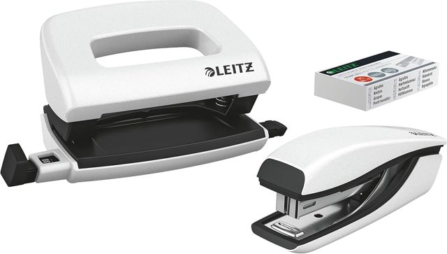 Leitz 55612051 Set avec Mini-Agrafeuse & Mini-Perforateur, Agrafage ou Perforation jusqu'à 10 Feuilles, Agrafes P2 N°10 Incluses, WOW, Menthe