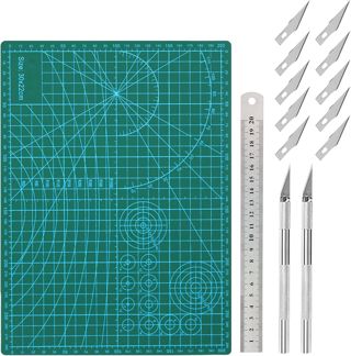 MIPIAC Tapis de Decoupe A4 Auto-Cicatrisant Cutting Mat Double Face avec Règle en acier avec 2 Scalpel de Découpe et 10 Lames de Rechange pour Bricolage Artisanat Scrapbooking