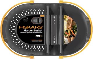 Fiskars Panier de Récolte, Pour Ramasser, Transporter et Nettoyer les Récoltes et les Outils de Récolte, Plastique, Noir/Orange, Plus, 1062831