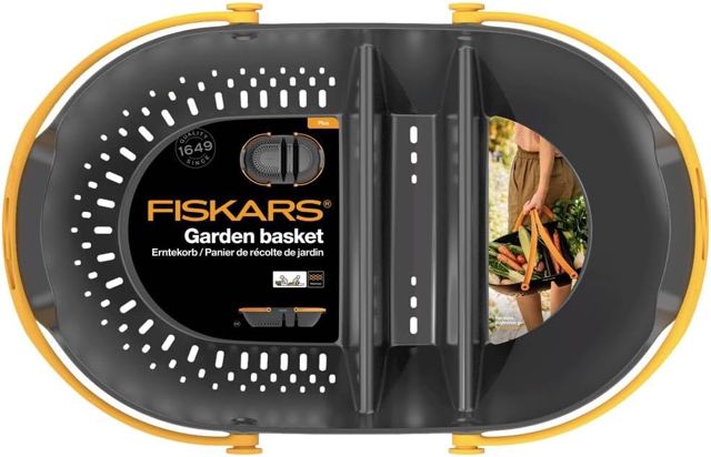 Fiskars Panier de Récolte, Pour Ramasser, Transporter et Nettoyer les Récoltes et les Outils de Récolte, Plastique, Noir/Orange, Plus, 1062831