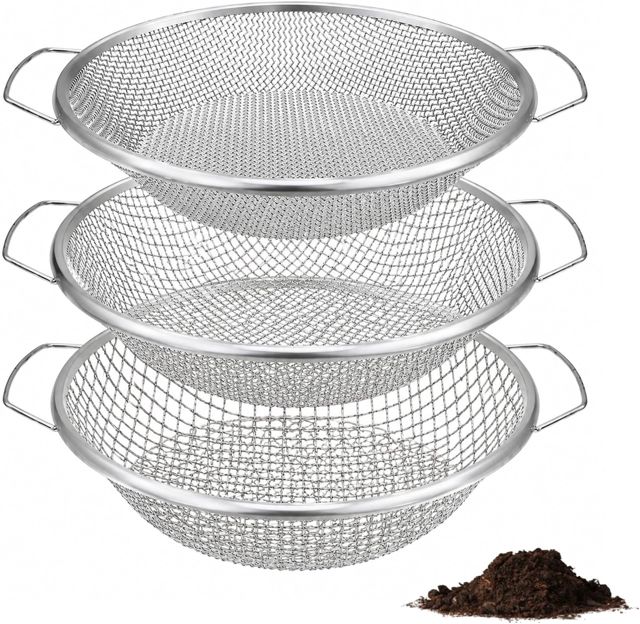 BRGD Lot de 3 Tamis de Terre de Jardin avec Poignée, Filtre à Compost en Métal avec Maille de 2 mm, 6 mm, 10 mm pour Sable, Graines, Terre, Compost, Pierres, Mauvaises Herbes