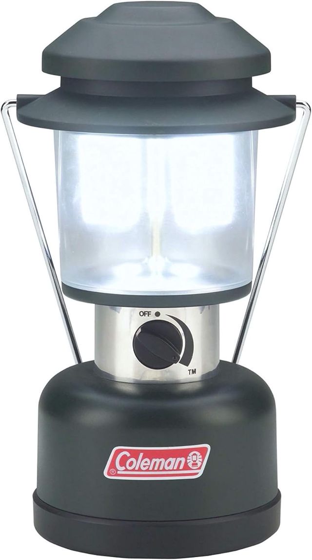 Coleman Lanterne LED double 390 lumens, 4 ampoules LED à vie offrant une lumière efficace et économe en énergie, paramètres de luminosité personnalisables et design résistant à l'eau