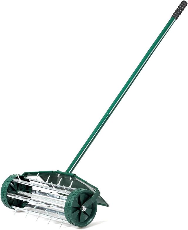 SOARS Rouleau Aérateur Gazon, Rouleau φ 15 CM, Scarificateur Manuel en Métal avec Clous de 3 CM, Protection Anti-Éclaboussures, Manche, pour l'Entretien de la Pelouse (46 X 23 X 127 CM)
