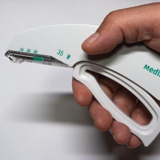 Agrafes cutanées à usage unique Instrument stérile avec 35 agrafes cutanées avec pince à agrafes exellente qualité