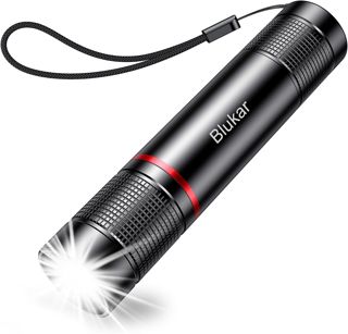 Blukar Lampe Torche LED Rechargeable, 2000L Lampe de Poche Ultra Puissante