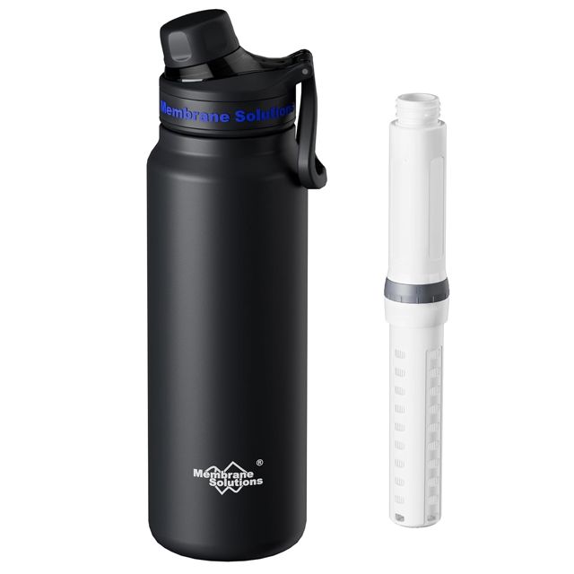 Membrane Solutions Gourde filtrante eau survie, 900 ml(32oz) Bouteille avec cartouche filtrante ACF et UF, capacité de 4000 L, Précision de 0,1 μm, élimine 99,9999% des E.Coli, Camping, Voyage, Noir