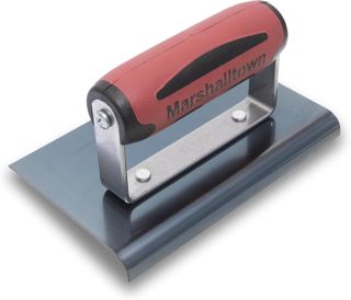 Truelle de Bordure Marshalltown en Acier Bleu avec Manche Durasoft, pour arrondir Le béton, Rayon : 10 mm, lèvre 13 mm, Taille de la truelle : 152x102 mm
