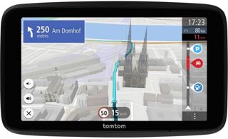 TomTom GPS GO Navigator (écran 7" extra-large, infos trafic en temps réel, alerte des zones de danger 1 an d'essai inclus, carte d'Europe, mise à jour via Wi-Fi, services Premium, fixation magnétique)