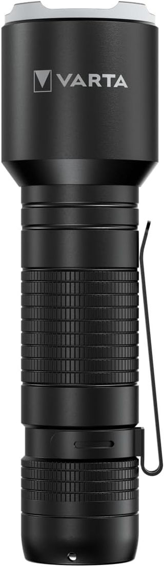 VARTA Lampe Torche LED incl. 2x Piles AAA, Aluminium Light F20 Pro, lampe de poche à trois modes d'éclairage, lumière avec corps en aluminium, poignée texturée, antichoc, Noir