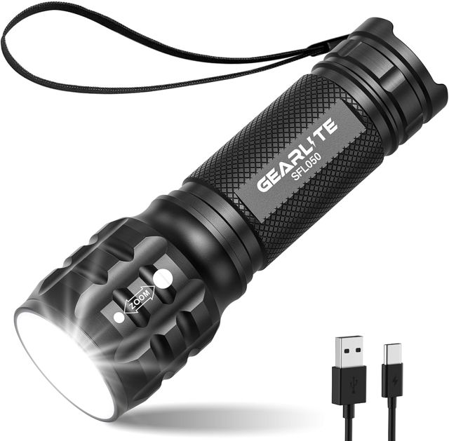GEARLITE Lampe Torche Rechargeable, Mini Lampe de Poche LED Ultra Puissante Militaire Tactique Zoomable, Étanche IP65, Longue Portée Flashlight pour Enfant Camping, Randonée, Alpinisme, Urgences